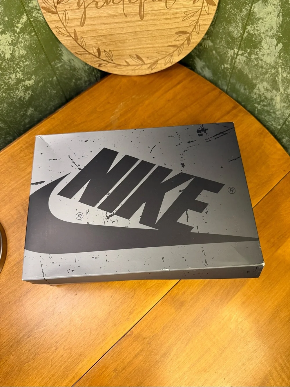 Nike Air Jordan 1 Retro High OG DZ5485-051 Size 6Y